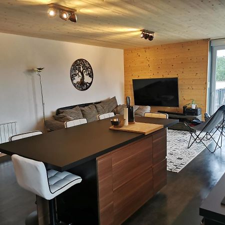 Superbe Appartement Neuf Avec Terrasse Orchamps-Vennes Exterior foto